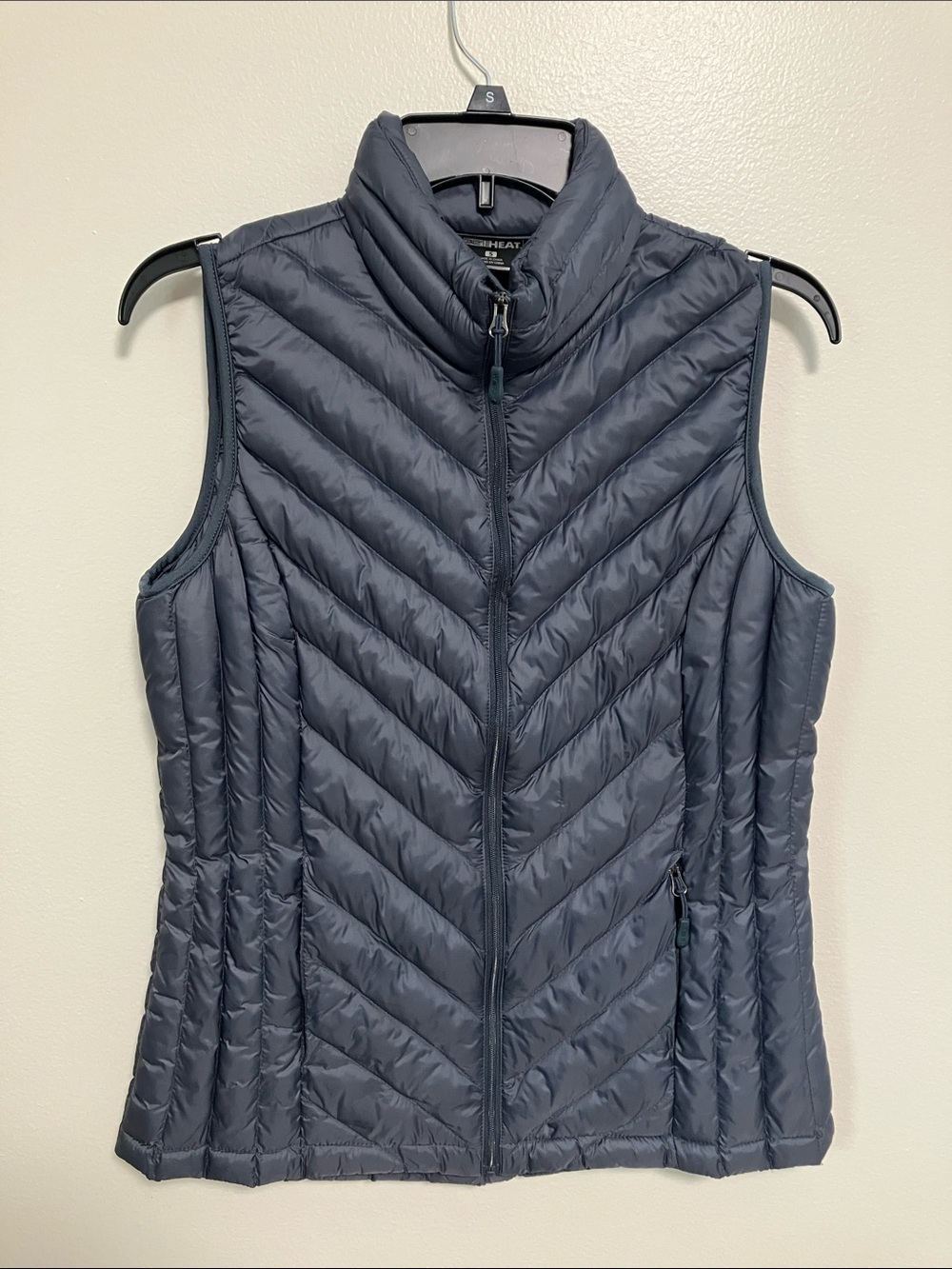 32 Degrees Women's slate blue Chevron Quilted Packable Vest